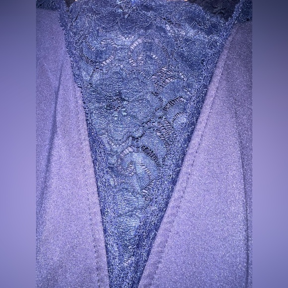 Torrid Navy V-Neck Lace Detailed Dress with Keyhole on back Size 16 EUC - Picture 3 of 6